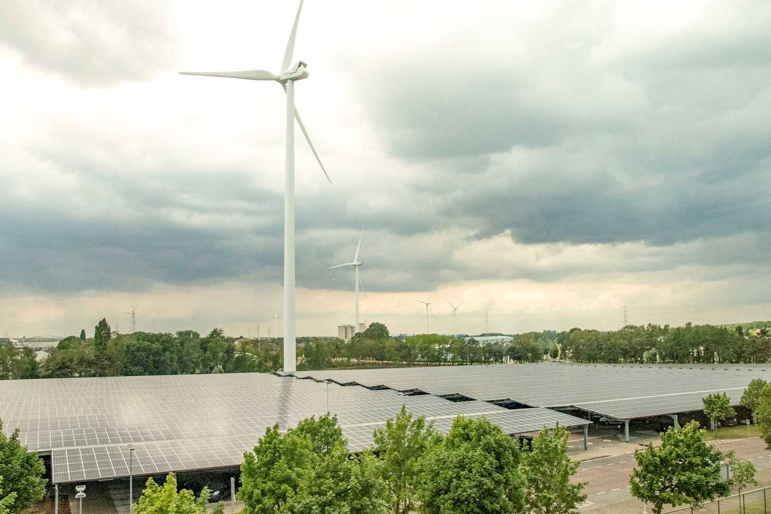 Le parc solaire Aperam à Genk a été officiellement inauguré